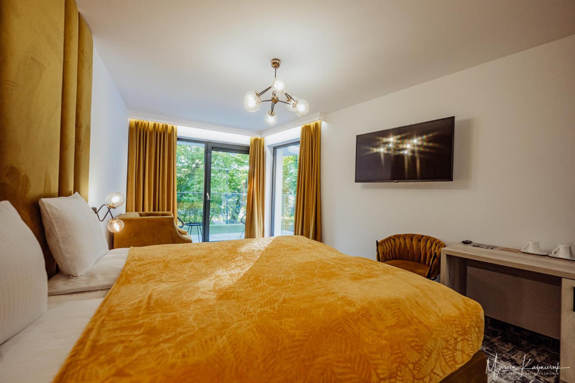Cristal Bed and Breakfast Ustka Buitenkant foto