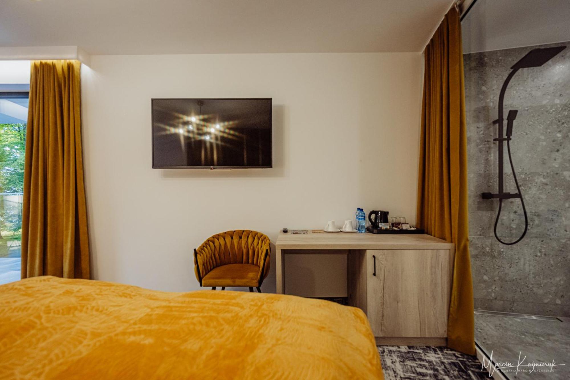 Cristal Bed and Breakfast Ustka Buitenkant foto